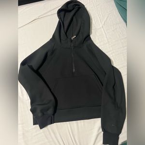 Amazon knockoff of Lululemon scuba pullover sweatshirt hoodie in black